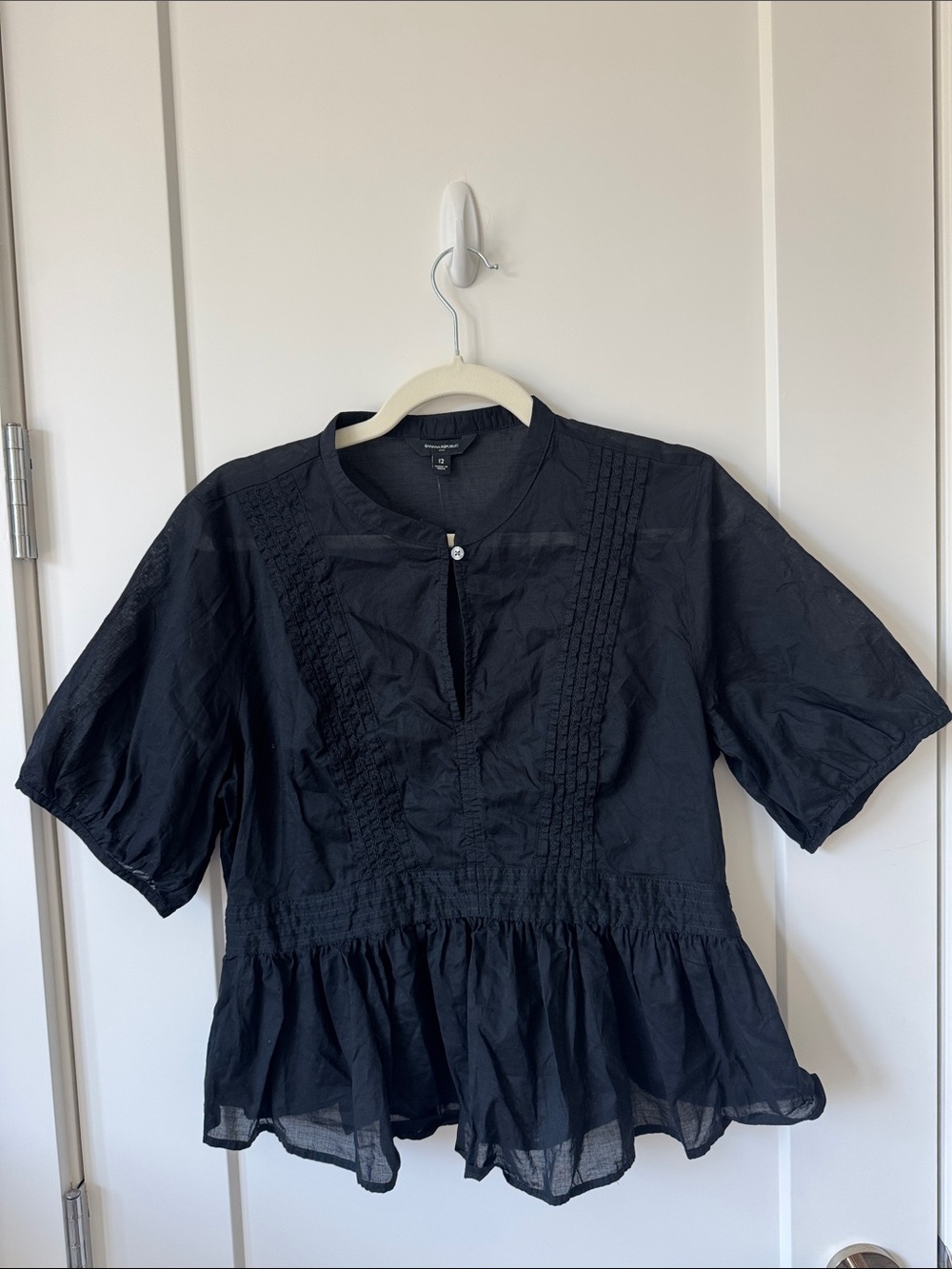 Banana Republic Black Short-Sleeve Peplum Pintuck Blouse
